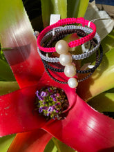 Load image into Gallery viewer, Freshwater Pearl Bracelets