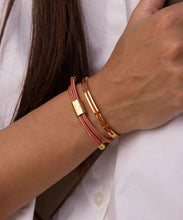 Load image into Gallery viewer, Stunning new range of Ladies Stainless steel and nautical rope jewellery, hand made in Amsterdam and designed with strength to be worn 24/7
This closed cuff is 4mm wide with a 1.4mm rope insert.
In stock now size S/M
Also available in other colors and sizes
Mix and match or stack with other bracelets like the Little Lewis in the photo here