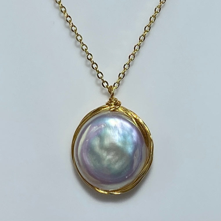 Blister 2024 pearl pendant