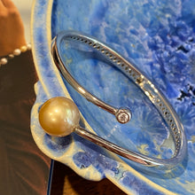 Load image into Gallery viewer, 'Byrani' Golden South Sea Pearl Bangle