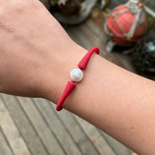 Load image into Gallery viewer, Silicone Bracelets with Freshwater Pearls