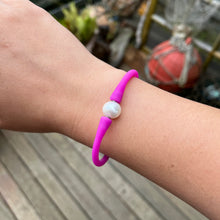 Load image into Gallery viewer, Silicone Bracelets with Freshwater Pearls