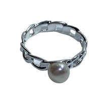 Load image into Gallery viewer, &#39;Link&#39; Freshwater Pearl Ring
