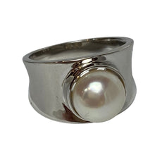 Load image into Gallery viewer, 'Zoe' Freshwater Pearl Ring