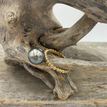 Load image into Gallery viewer, This ring is stunning in its simplicity.  It features a Tahitian South Sea pearl,&nbsp; Round in shape, and 9.5mm in size.  It is Peacock Green in color, AAA grade and set in a 9ct Yellow Gold ring band.  Size L&nbsp;&nbsp;  J3097
