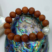 Load image into Gallery viewer, &quot;Sibucao&quot; wood and Australian South Sea Pearl Bracelet
