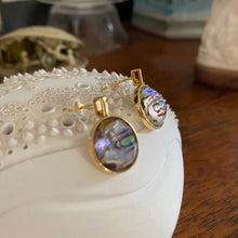 Load image into Gallery viewer, &#39;Deco Drop&#39; Freshwater Pearl Earrings
