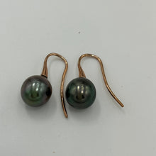 Load image into Gallery viewer, 9ct Rose Gold hook earrings featuring Tahitian Drop shaped Pearls, Natural Aubergine in colour.  These Pearls are 10.3 x 11.5mm in size  J3209
