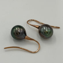 Load image into Gallery viewer, 9ct Rose Gold hook earrings featuring Tahitian Drop shaped Pearls, Natural Aubergine in colour.  These Pearls are 10.3 x 11.5mm in size  J3209
