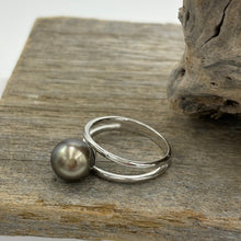 Load image into Gallery viewer, This ring features a Fijian South Sea Pearl set in 925 sterling silver and rhodium coated for a non tarnish finish.  The pearl is semi Round in shape, 10mm in size, AAA grade and rich chocolate in colour.    Size R1/2 / 60  J3432
