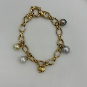 'Traveller' Shell Charm South Sea Pearl Bracelet