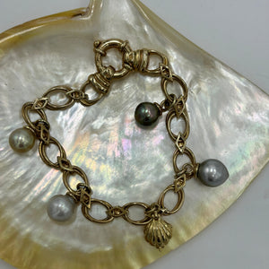 'Traveller' Shell Charm South Sea Pearl Bracelet