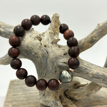 Load image into Gallery viewer, &#39;Pacific&#39; Fijian South Sea Pearl and Dark Natural Rosewood Bracelet
