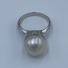 Load image into Gallery viewer, Sterling Silver &#39;chunky&#39; style ring featuring a beautiful Baroque 13.7mm White Freshwater Pearl held safely inside the large cup.  It is rhodium coated for a non tarnish finish.  One size only 62
