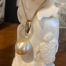 Load image into Gallery viewer, &#39;Morgan&#39; Golden South Sea pearl pendant enhancer
