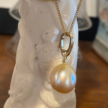 Load image into Gallery viewer, &#39;Morgan&#39; Golden South Sea pearl pendant enhancer

