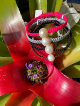 Load image into Gallery viewer, Freshwater Pearl Bracelets
