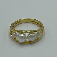 Load image into Gallery viewer, &#39;Venia&#39; Freshwater Pearl Ring
