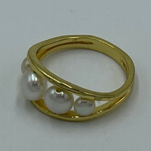 Load image into Gallery viewer, &#39;Venia&#39; Freshwater Pearl Ring
