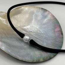 Load image into Gallery viewer, Silicone necklace featuring interchangeable Australian&nbsp; South Sea pearl, Drop in shape, 10.5mm in size and White in colour

This pearl comes with the black necklace band unless you specify an alternative

If you prefer a bracelet band you can choose black.

OR if you prefer a&nbsp; coloured bracelet bands when you order - select coloured and specify which color in the notes&nbsp;

Please see &quot;Silicone bracelets (band only)&quot; for the colors available

J3407
