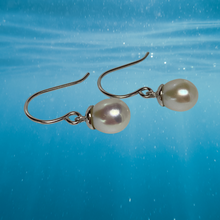 Load image into Gallery viewer, &#39;Jane&#39; Hook Style Freshwater Pearl Earrings
