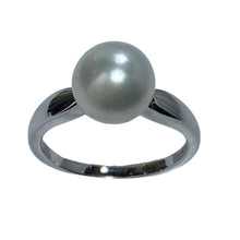Load image into Gallery viewer, &#39;Roz&#39; Australian South Sea Pearl Ring
