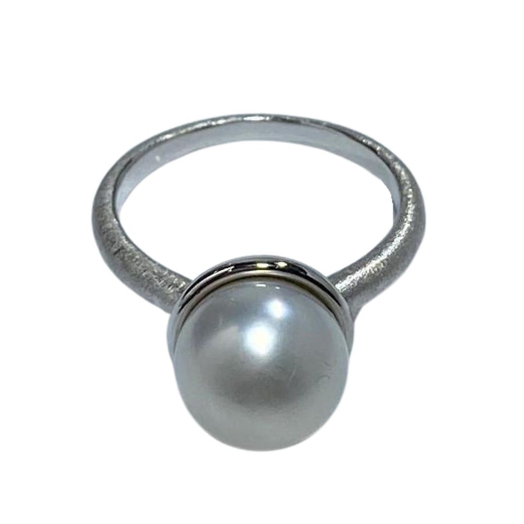 'Pip' Australian South Sea Pearl ring