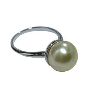 ‘Gaynor’ Australian South Sea Pearl ring
