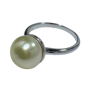 ‘Gaynor’ Australian South Sea Pearl ring