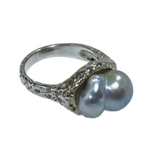 Load image into Gallery viewer, Textured Ring Australian South Sea Keshi
