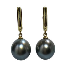 Load image into Gallery viewer, &#39;Talissa&#39; Tahitian South Sea Pearl earrings
