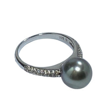 Load image into Gallery viewer, &#39;Talia&#39; Tahitian South Sea Pearl ring
