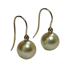 Load image into Gallery viewer, &quot;Golden&quot; South Sea Pearl Earrings
