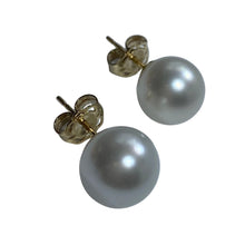 Load image into Gallery viewer, &#39;Weeroona&#39; Australian South Sea pearl studs
