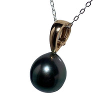 Load image into Gallery viewer, Tahitian South Sea Pearl pendant
