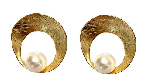 18K gold plated polish finish over 925 sterling silver stud style earrings  Textured Open circle Featuring White Button shaped Freshwater pearls 8-8.5mm  Overall earring length of 20mm.  Matching pendant and Ring available named 'Solar' 