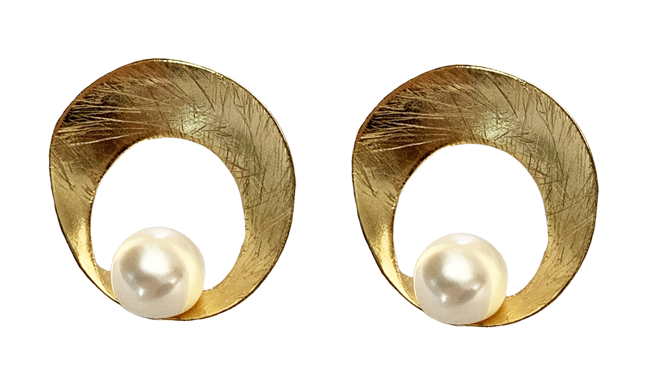 18K gold plated polish finish over 925 sterling silver stud style earrings  Textured Open circle Featuring White Button shaped Freshwater pearls 8-8.5mm  Overall earring length of 20mm.  Matching pendant and Ring available named 'Solar' 