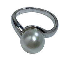 Load image into Gallery viewer, Australian South Sea Pearl ring
