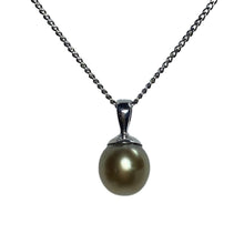 Load image into Gallery viewer, &#39;Anna&#39; Australian South Sea pearl pendant
