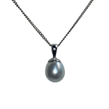 Load image into Gallery viewer, &#39;Anna&#39; Australian South Sea pearl pendant

