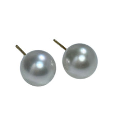 Load image into Gallery viewer, &#39;Weeroona&#39; Australian South Sea pearl studs
