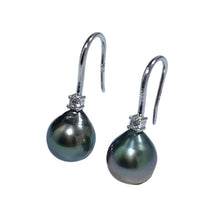 Load image into Gallery viewer, &#39;Taha&#39; Tahitian South sea pearl earrings
