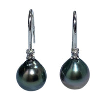 Load image into Gallery viewer, &#39;Taha&#39; Tahitian South sea pearl earrings
