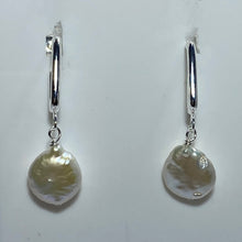 Load image into Gallery viewer, &#39;Alabar&#39; Freshwater Coin Pearl Earrings
