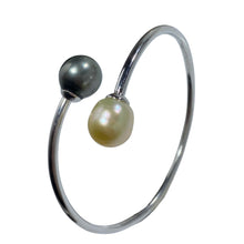 Load image into Gallery viewer, Multi Color South Sea Pearl Bangle
