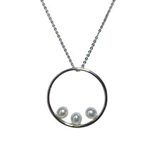 Load image into Gallery viewer, &#39;Arabella&#39; Freshwater Pearl Pendant
