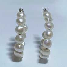 Load image into Gallery viewer, &#39;Avalyn&#39; Freshwater Pearl Earrings
