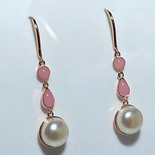 Load image into Gallery viewer, &#39;Rosalin&#39; Freshwater Pearl Earrings
