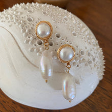 Load image into Gallery viewer, &#39;Cora&#39; Freshwater Pearl Earrings
