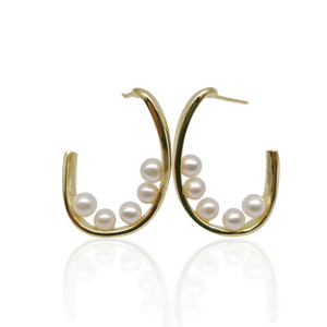 18K gold plated over 925 sterling silver stud style earrings  Polished finish with four Round white 4-5mm freshwater pearls inside each nest  Overall earring length of 25mm.